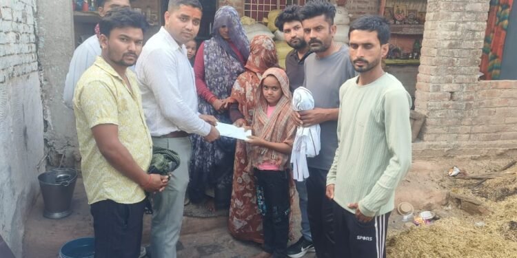 युवा फौजी ने अग्निकांड पीड़ितों की मदद के लिए बढ़ाए हाथ