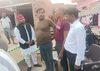 *मृतक परिवार के घर पहुंच कर विधायक राहुल लोधी ने दी सांत्वना*