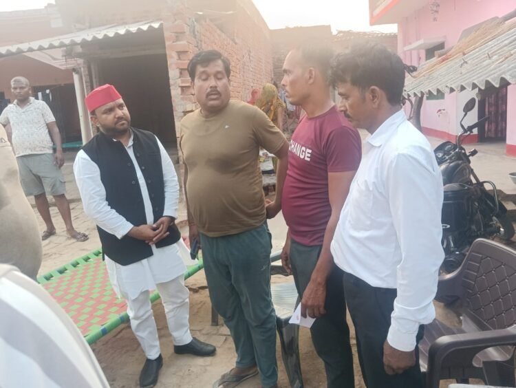 *मृतक परिवार के घर पहुंच कर विधायक राहुल लोधी ने दी सांत्वना*