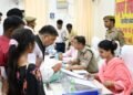 ✓ *संपूर्ण समाधान दिवस में विभिन्न विभागों के लगे स्टालों के माध्यम से आम जन को योजनाओं से लाभान्वित किया गया।*