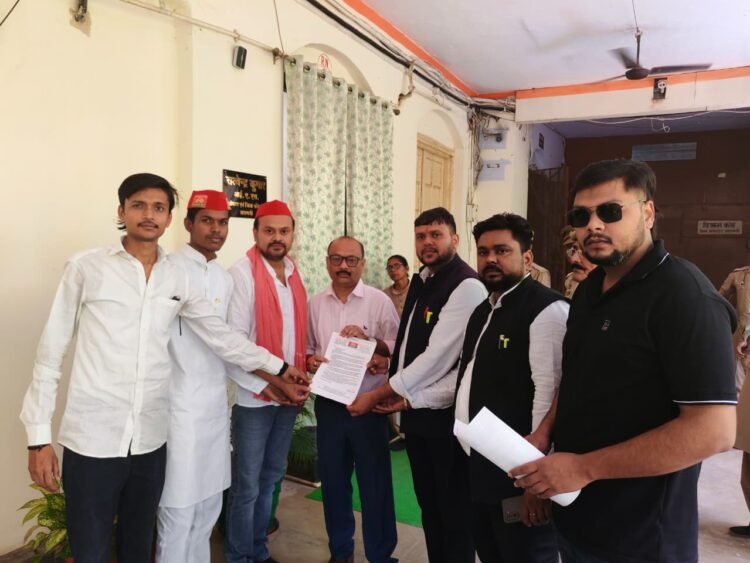 सपा का अल्टीमेटम ‘शराब के ठेके, बार और आलीशान मांसाहारी होटल भी हों शहर से बाहर’।