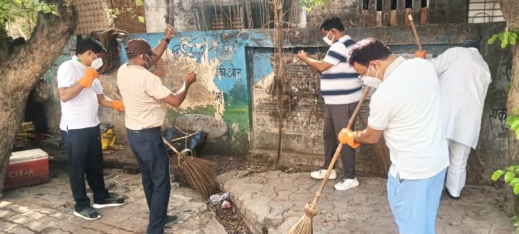 *केंद्र सरकार के 12 वर्ष पूर्ण होने के उपलक्ष्य में में चलाया गया बृहद सफाई अभियान*।