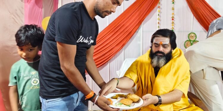 *जीवन का उद्देश्य सभी लोग सुखी और खुश रहे*