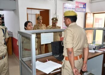 वरिष्ठ पुलिस अधीक्षक खीरी ने थाना खीरी का किया निरीक्षण, अभिलेखों और व्यवस्थाओं को परखा, दिए आवश्यक दिशा-निर्देश*