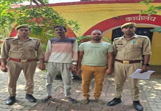 लखीमपुर खीरी पुलिस का बड़ा एक्शन, वारंटियों पर शिकंजा कसते हुए 8 अभियुक्त गिरफ्तार