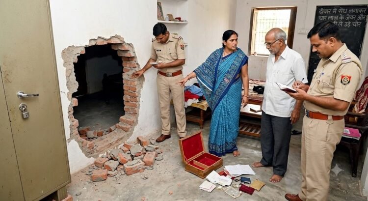 चार साल में चौथी बार एक ही घर में चोरी, पुलिस के दावों पर उठे सवाल
