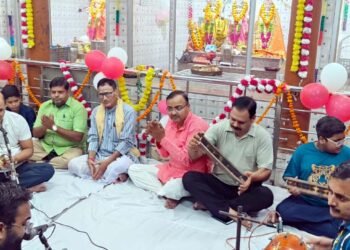 फतेहपुर में कृष्ण जन्माष्टमी की धूम, भजनों पर देर तक झूमे श्रद्धालु
