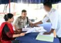 थरियांव में डीएम-एसपी ने सुनीं जनसमस्याएं, 12 शिकायतों का मौके पर समाधान