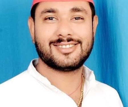 खागा तहसील के पेशकार पर सपा नेता ने लगाए गंभीर आरोप, डीएम से तबादले की मांग