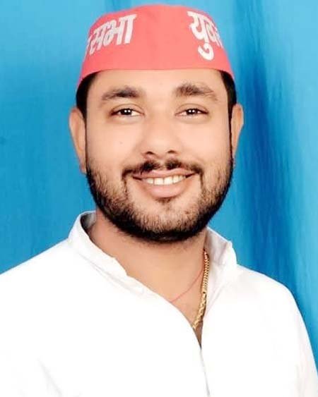 खागा तहसील के पेशकार पर सपा नेता ने लगाए गंभीर आरोप, डीएम से तबादले की मांग