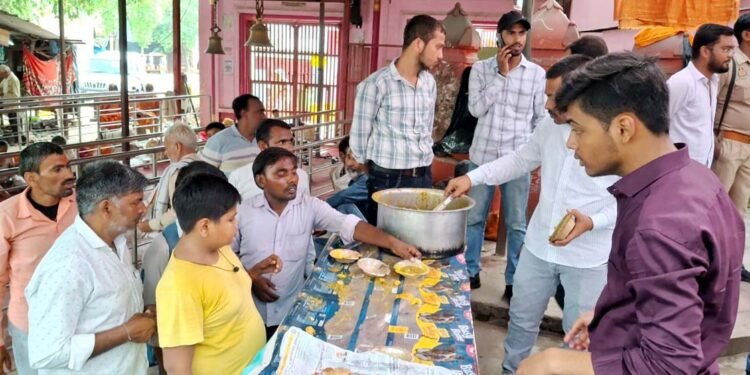 पुण्यतिथि पर याद किए गए वरिष्ठ अधिवक्ता सुरेंद्र प्रताप सिंह चौहान, तांबेश्वर मंदिर में उमड़े शुभचिंतक