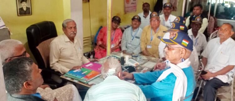 फतेहपुर में सड़क हादसे ने छीनी पूर्व सैनिक के बेटे की जिंदगी, जांच को लेकर उठे सवाल