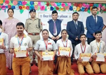 फतेहपुर में छात्रों को साइबर अपराध से बचाव के बताए तरीके, पॉक्सो कानून की भी दी जानकारी