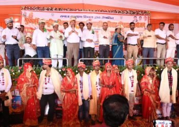 फतेहपुर में मुख्यमंत्री सामूहिक विवाह योजना के तहत 350 जोड़ों की शादी, जनप्रतिनिधियों ने दिया आशीर्वाद
